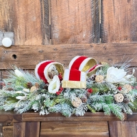 classic centerpiece for mantel or console